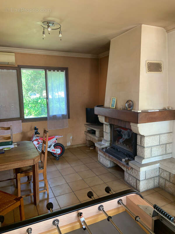 Maison à LABRUGUIERE