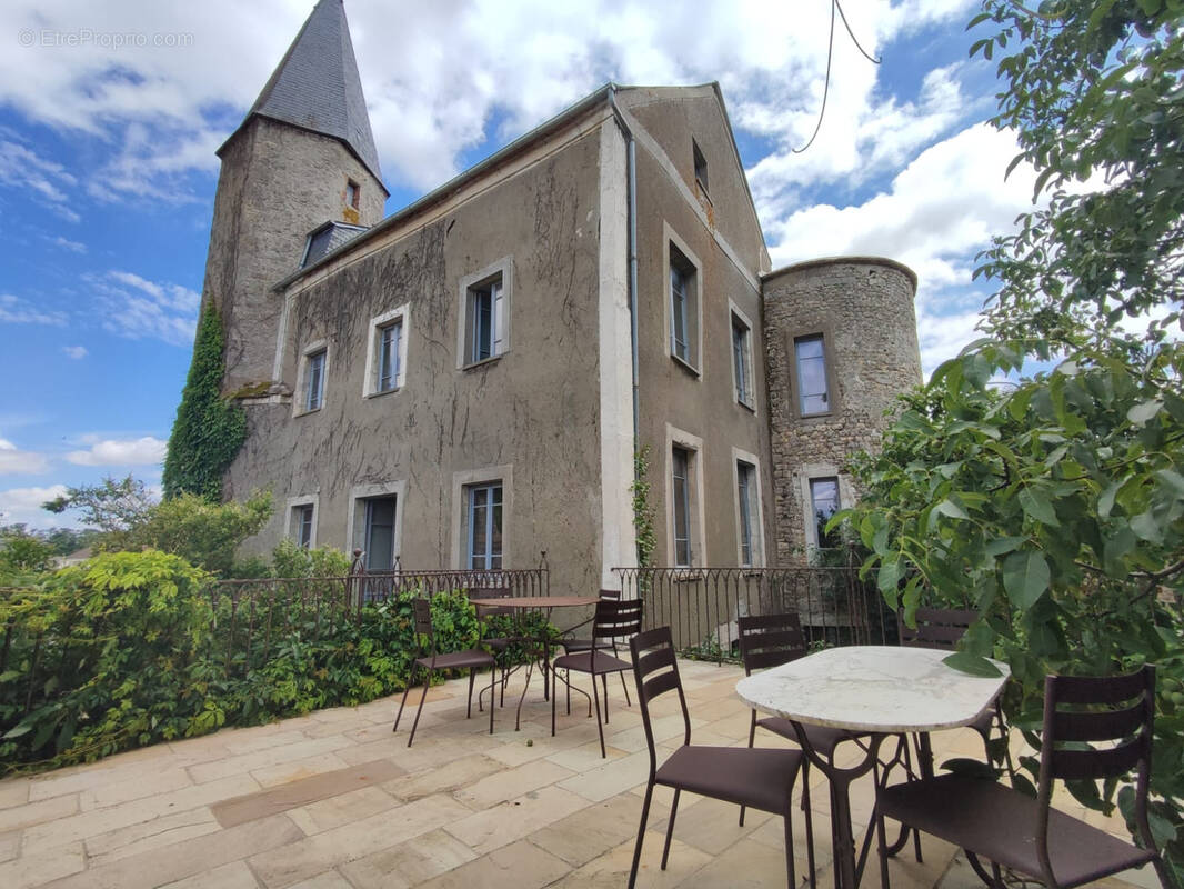 Maison à AUNAY-SOUS-AUNEAU