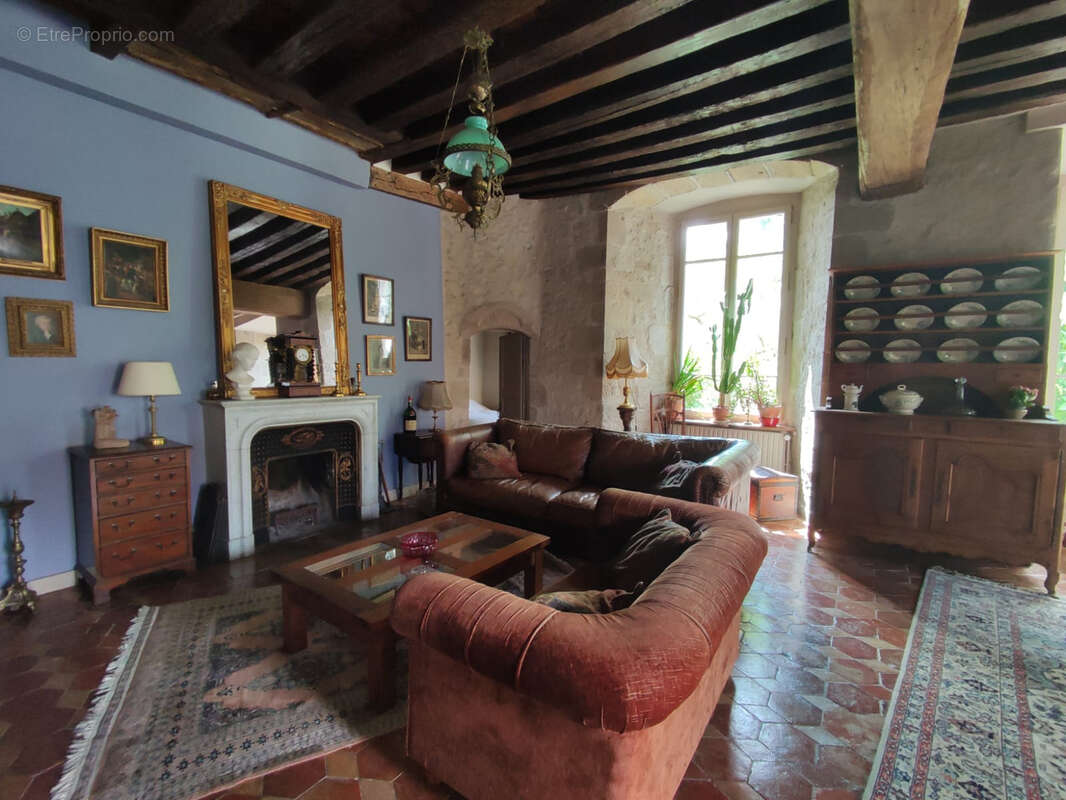 Maison à AUNAY-SOUS-AUNEAU