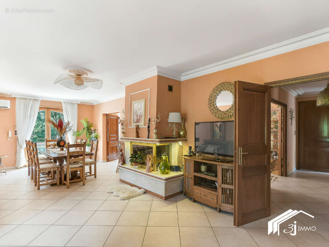 Maison à CORNEBARRIEU