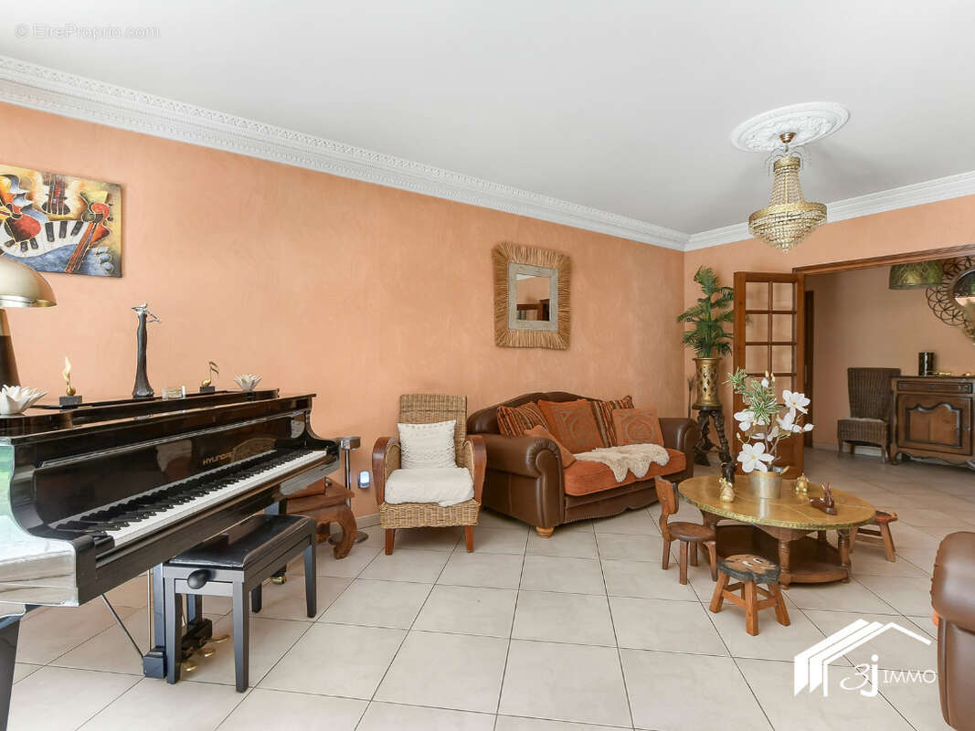 Maison à CORNEBARRIEU