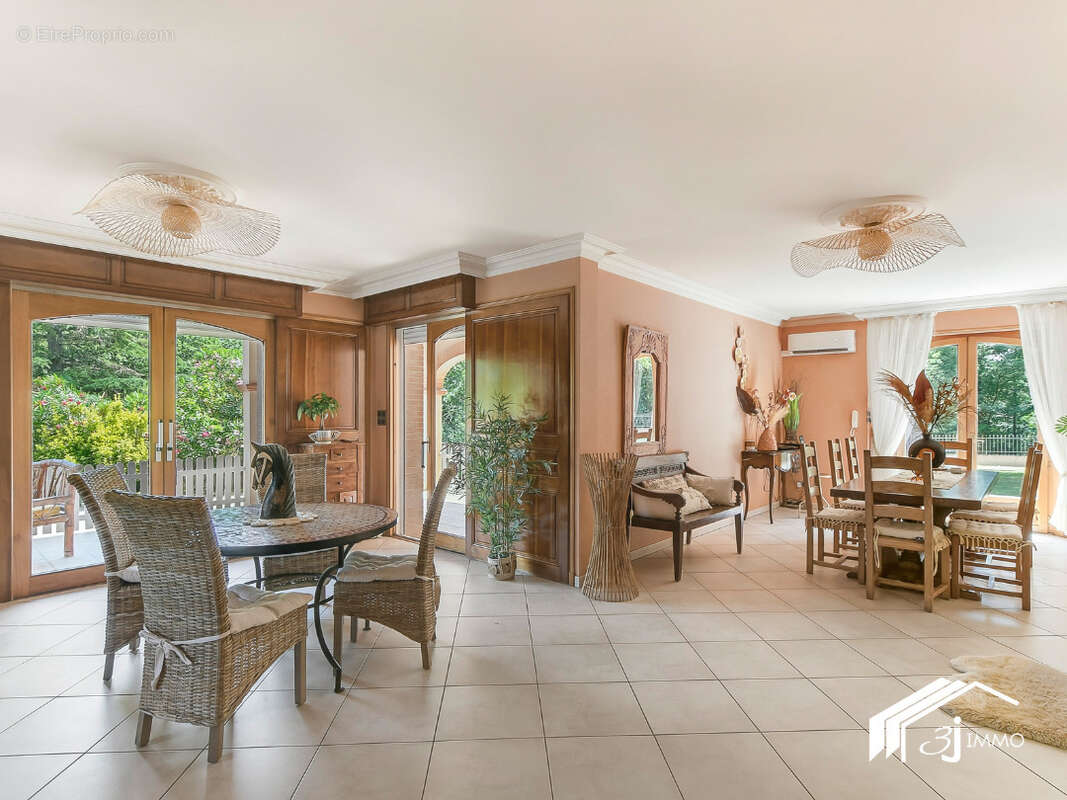 Maison à CORNEBARRIEU