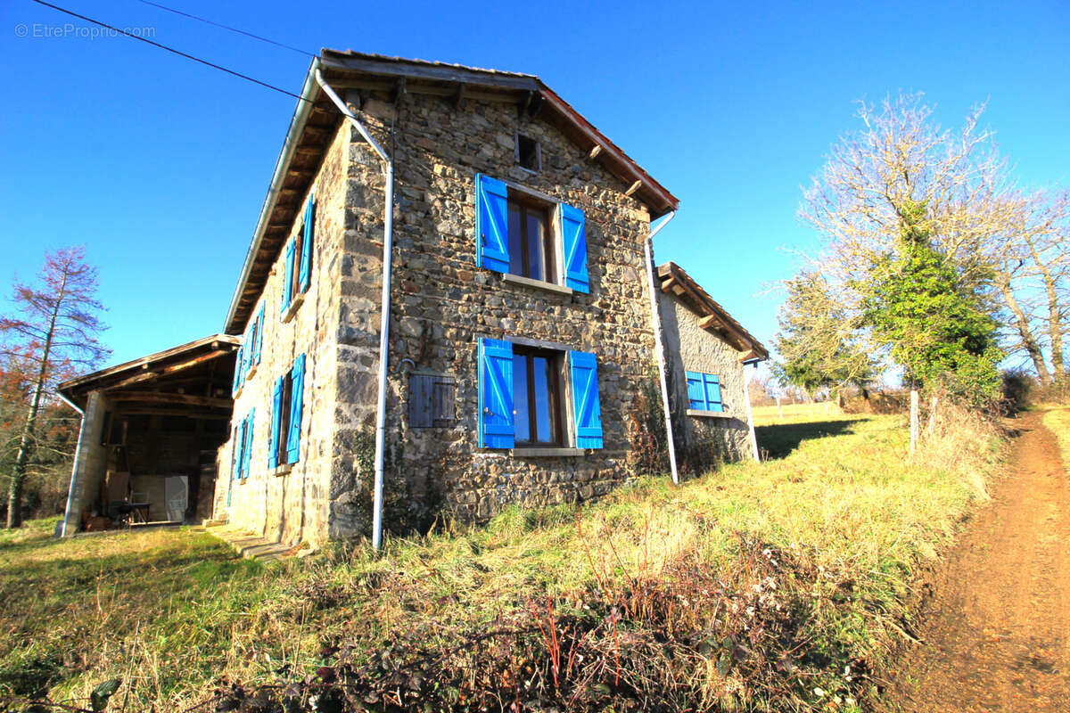 Maison à SAINT-GERMAIN-LAVAL