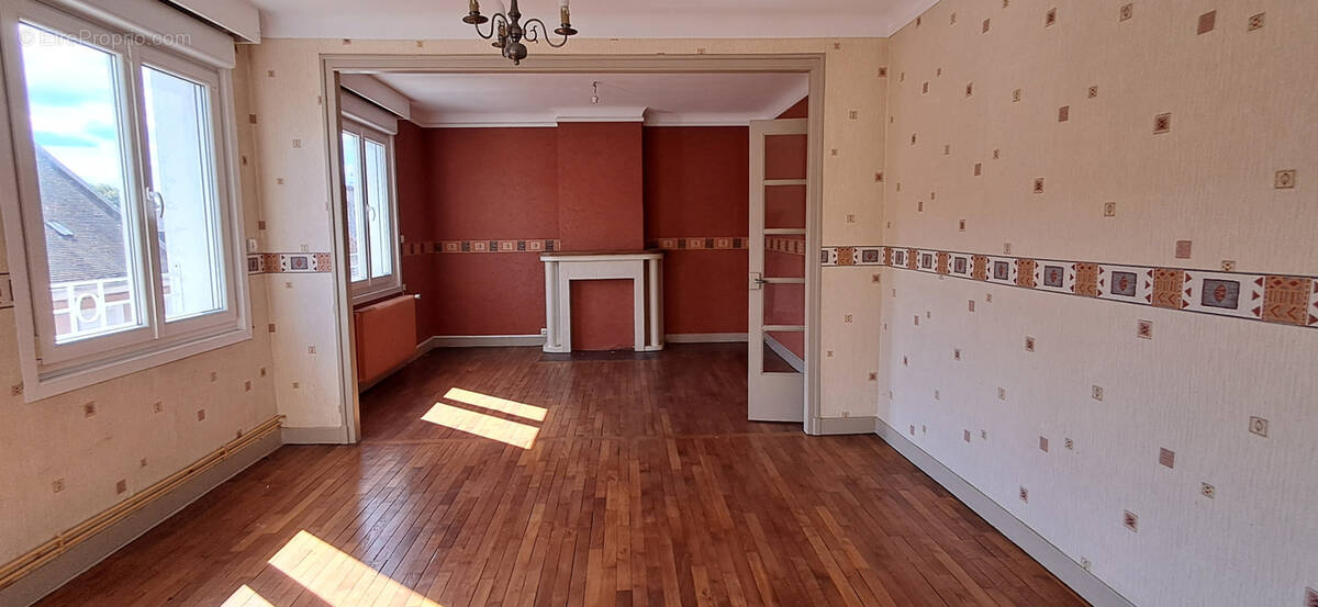 Appartement à SAINT-POL-SUR-TERNOISE