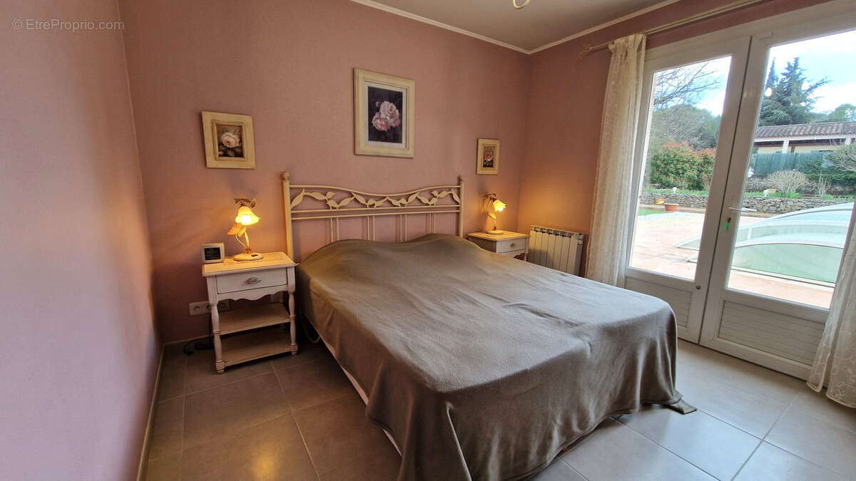 Maison à FORCALQUEIRET