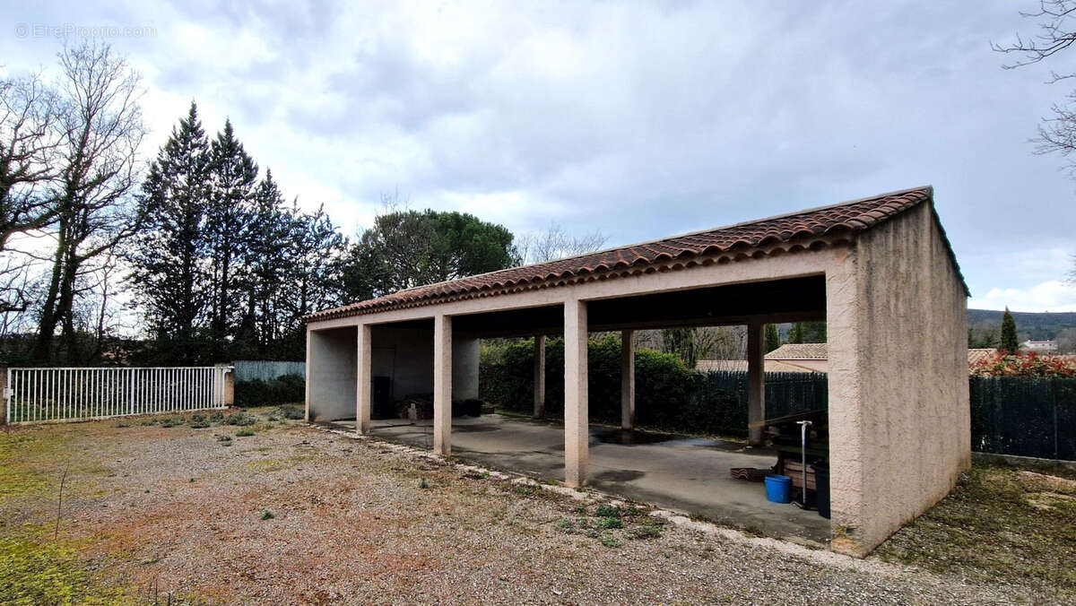 Maison à FORCALQUEIRET