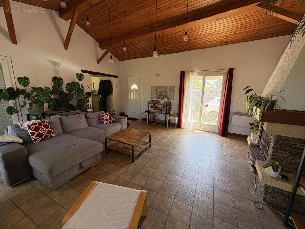 Maison à SAINT-CLAR-DE-RIVIERE