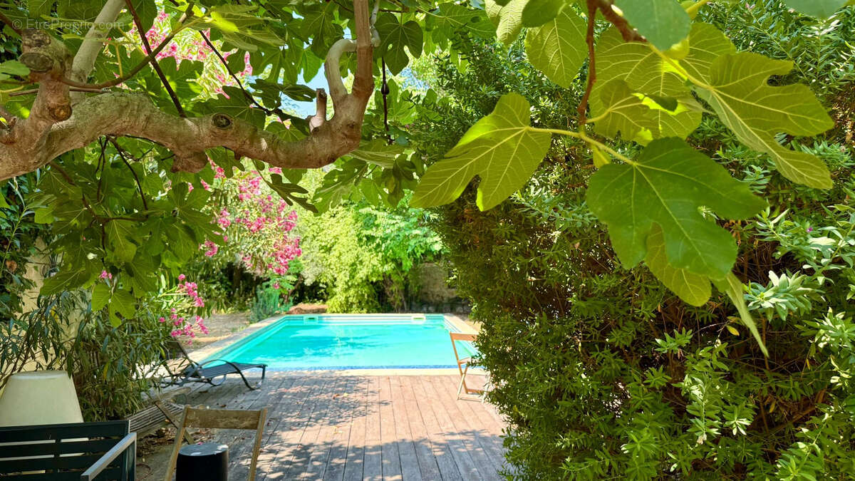 Maison à LA VALETTE-DU-VAR