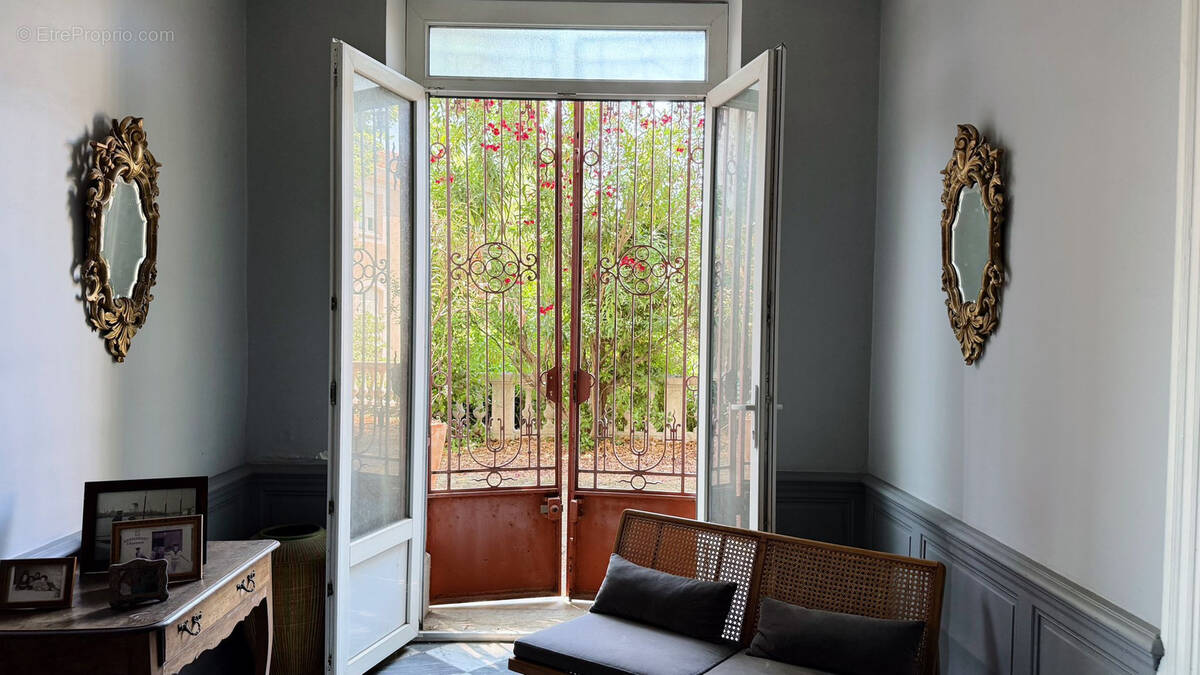 Maison à LA VALETTE-DU-VAR