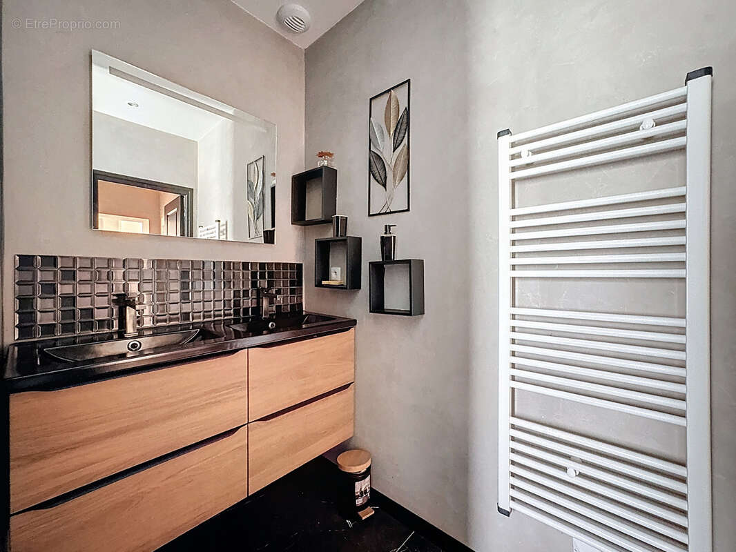 Maison à CAUROY-LES-HERMONVILLE