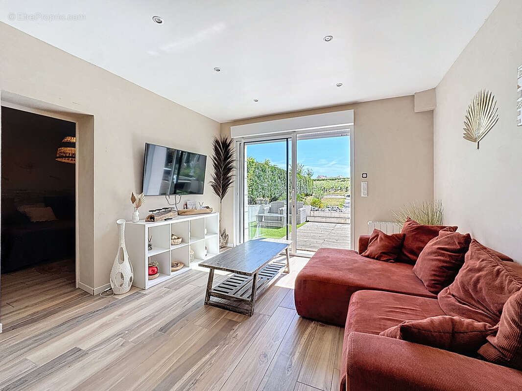 Maison à CAUROY-LES-HERMONVILLE