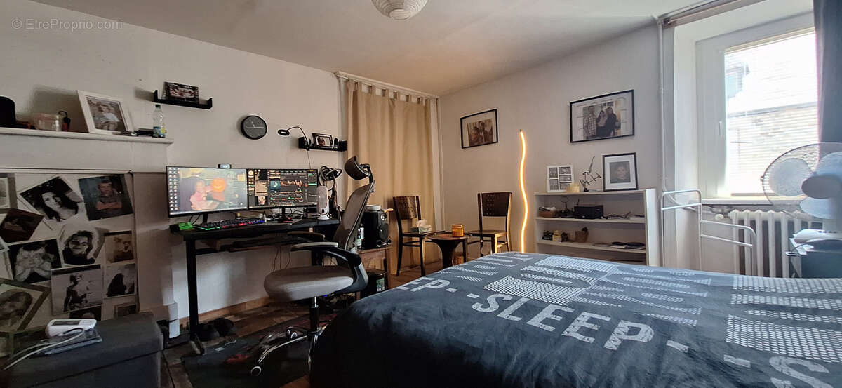 Commerce à LA CHEZE