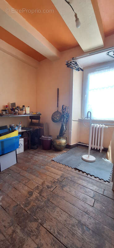 Commerce à LA CHEZE