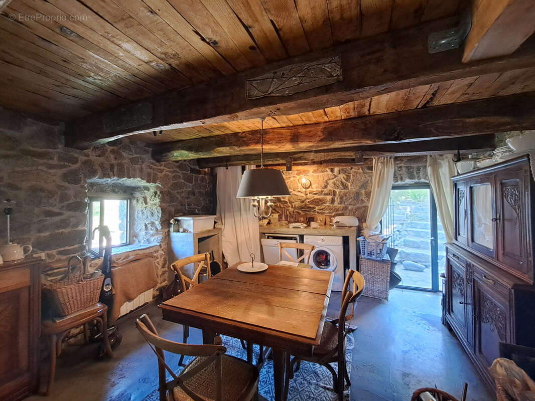 Maison à SAINTE-MARGUERITE-LAFIGERE