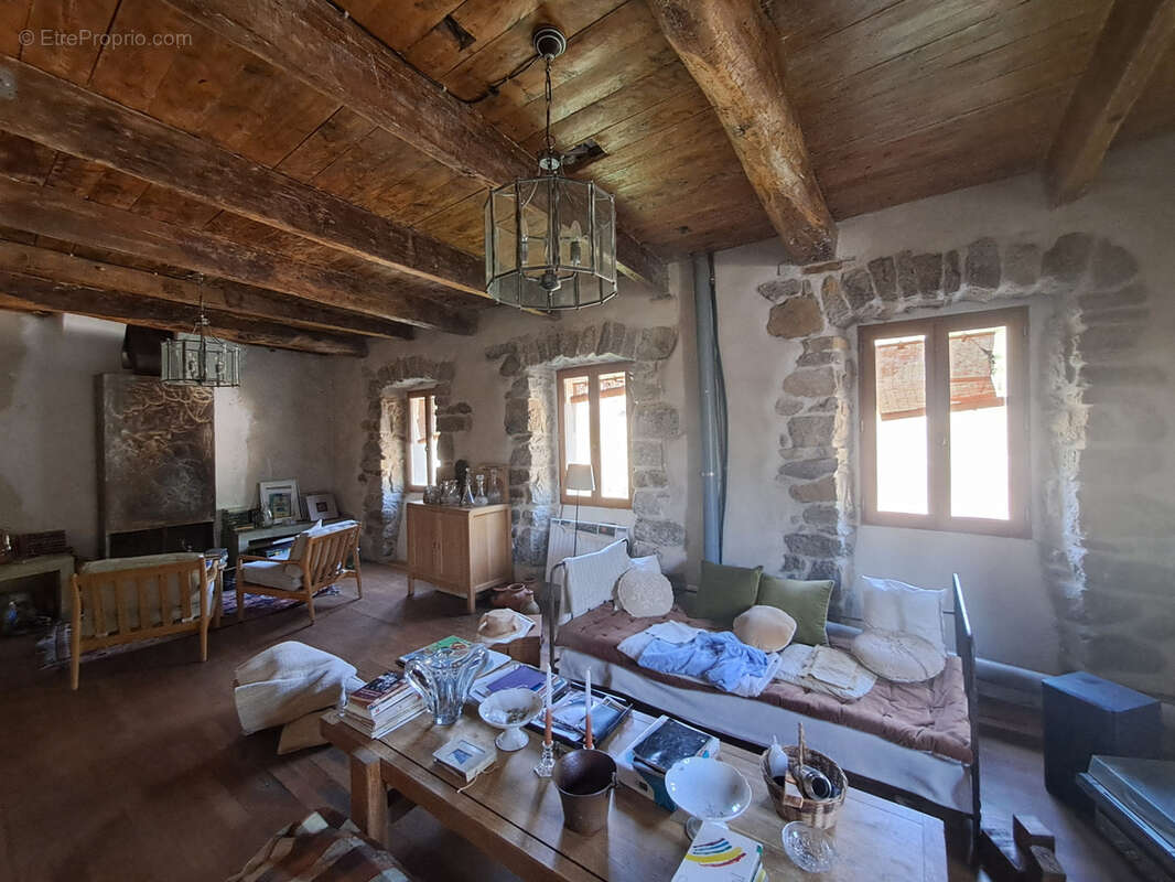 Maison à SAINTE-MARGUERITE-LAFIGERE