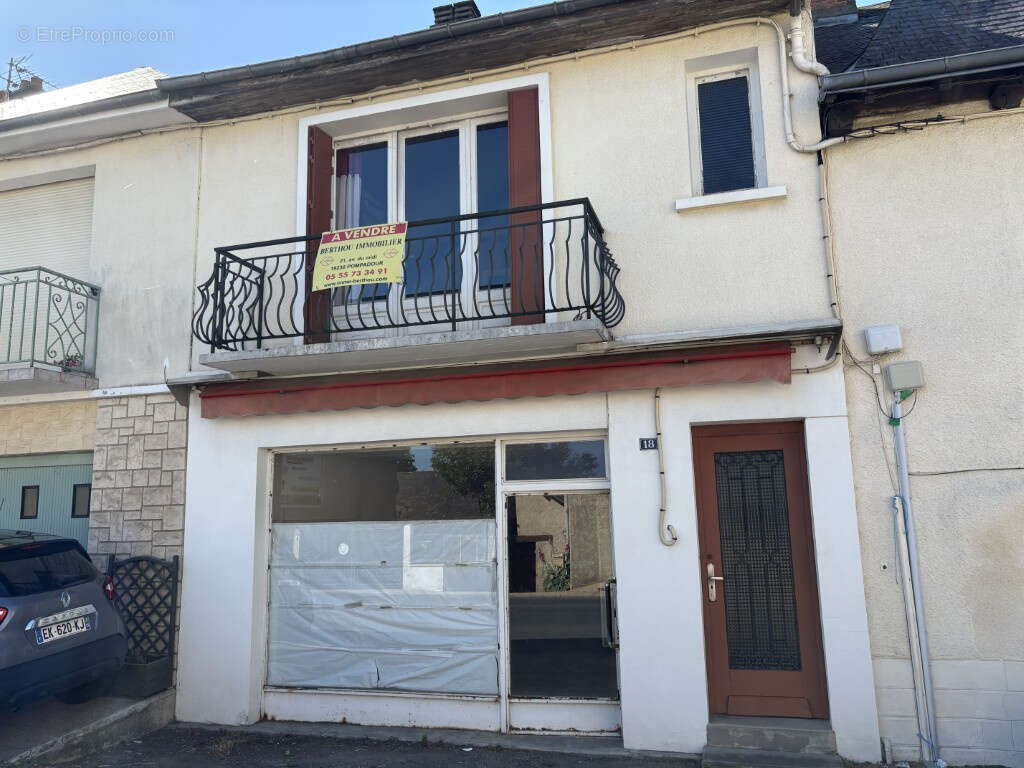 Maison à ARNAC-POMPADOUR