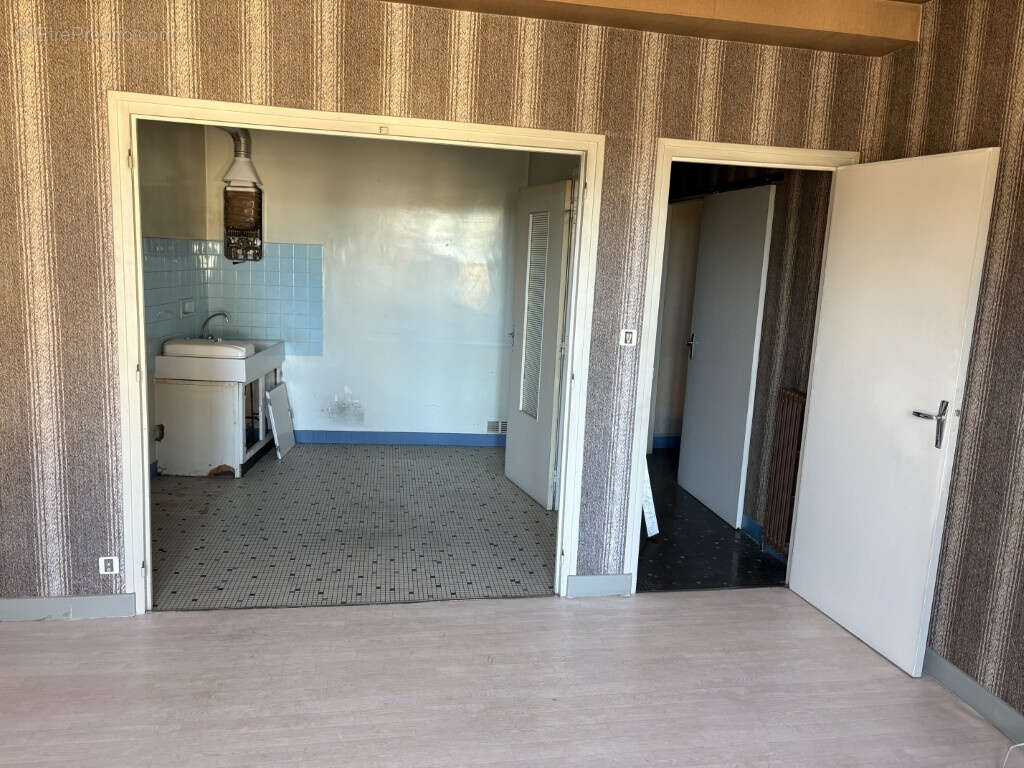 Maison à ARNAC-POMPADOUR