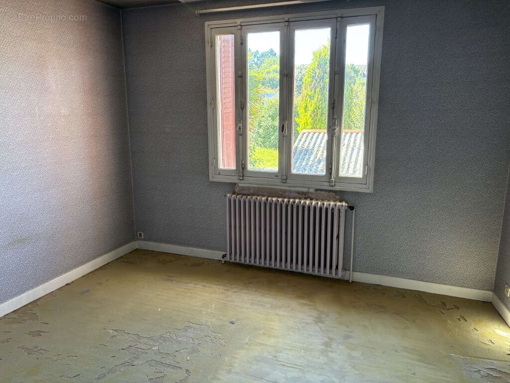 Maison à ARNAC-POMPADOUR