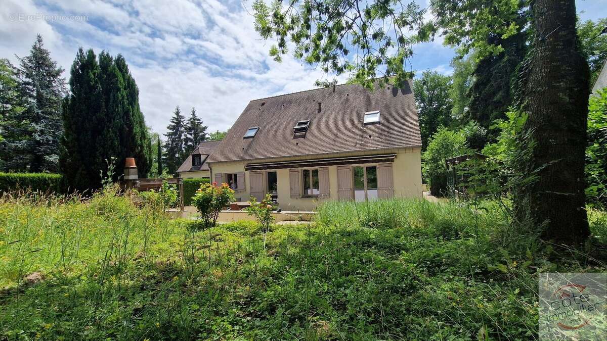 Maison à ROCHEFORT-EN-YVELINES