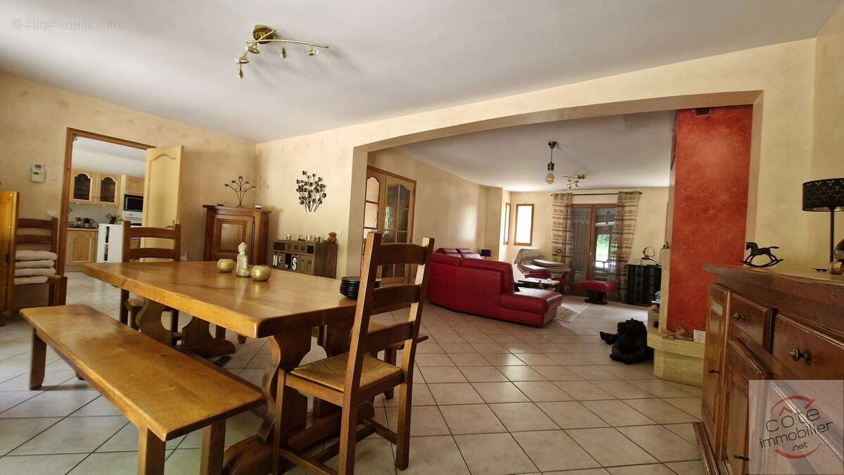 Maison à ROCHEFORT-EN-YVELINES