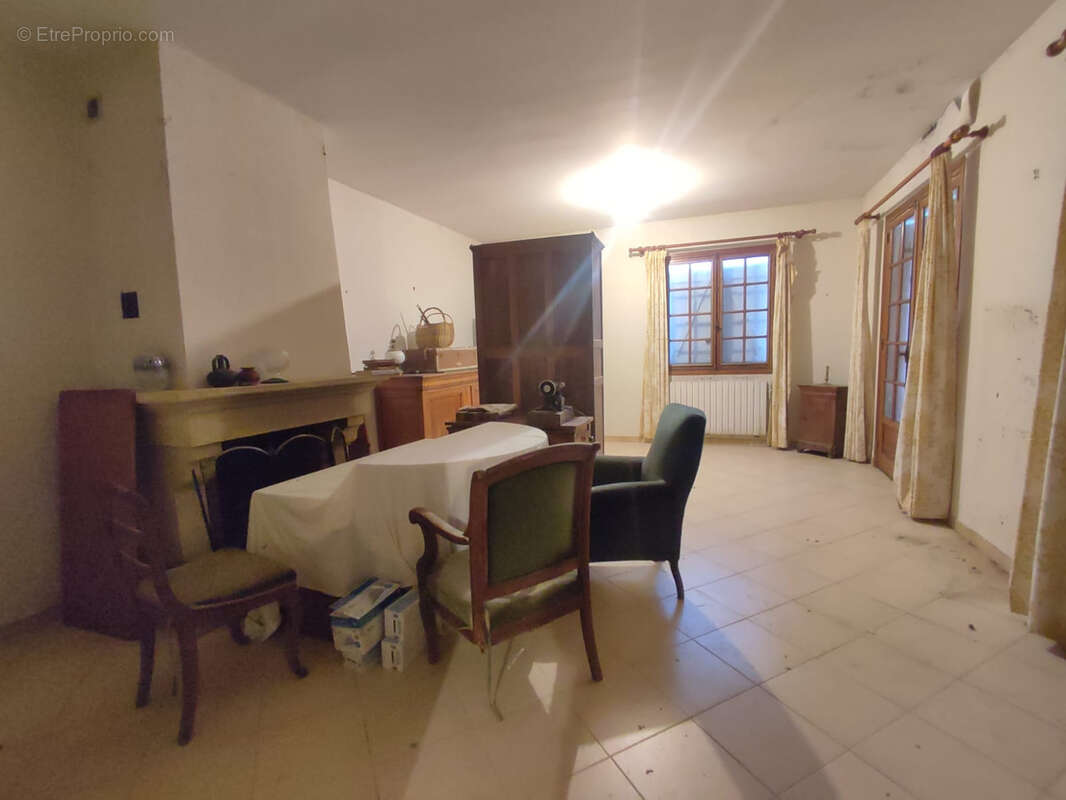 Maison à LIVRY-SUR-SEINE