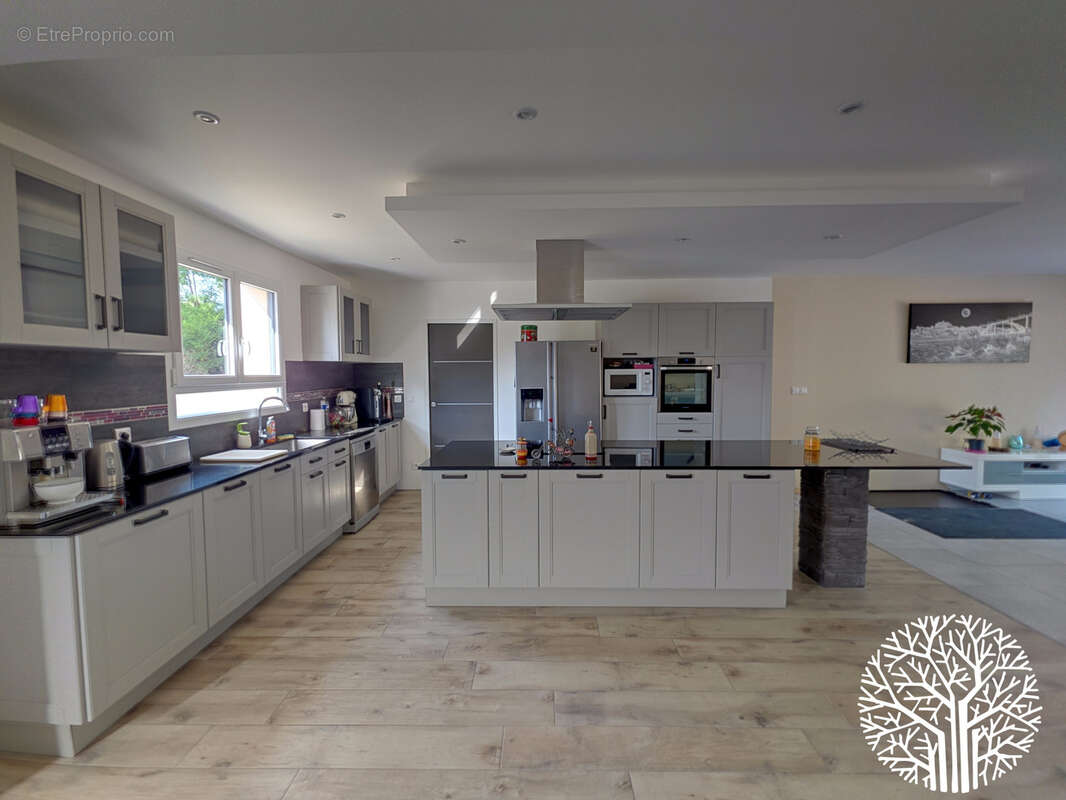 Maison à NOISY-SUR-ECOLE