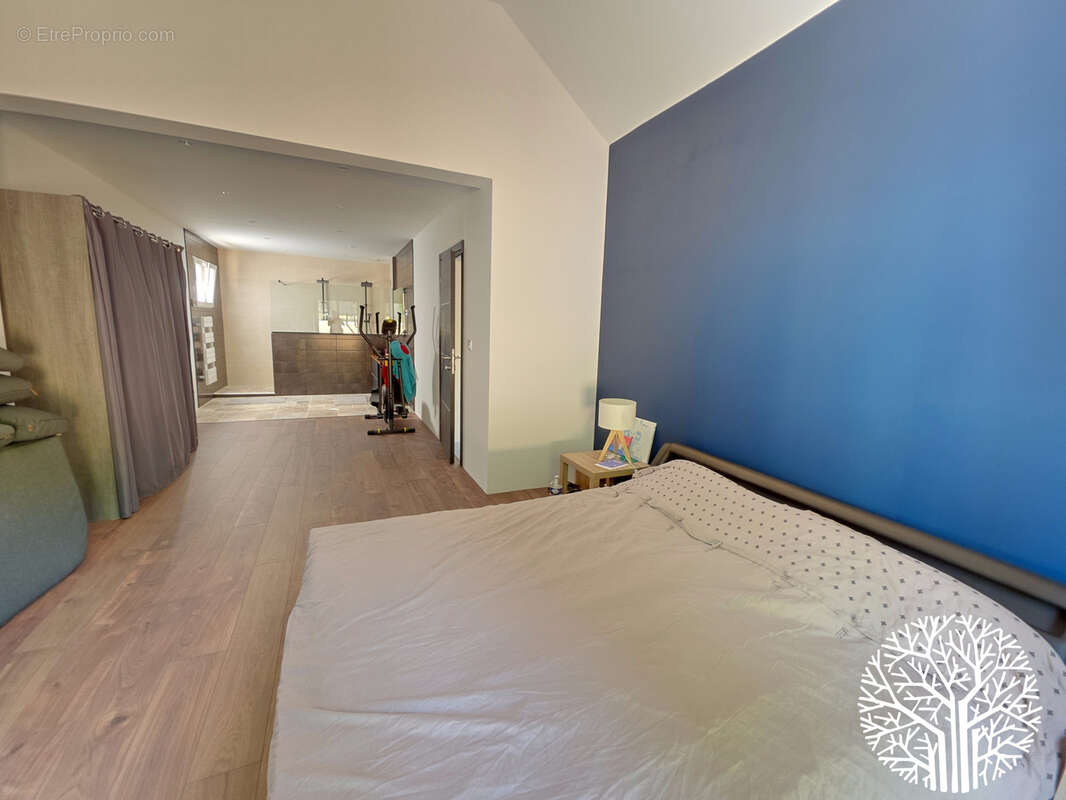 Maison à NOISY-SUR-ECOLE