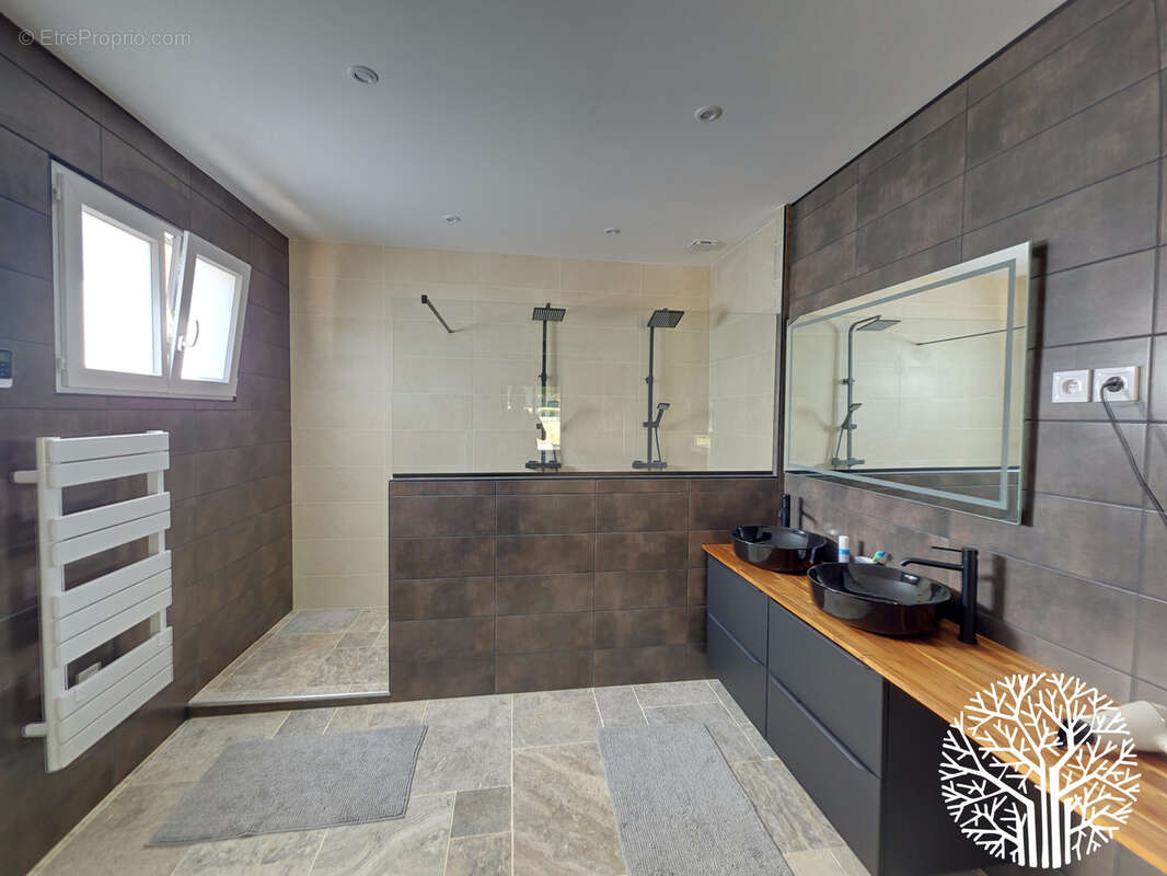 Maison à NOISY-SUR-ECOLE