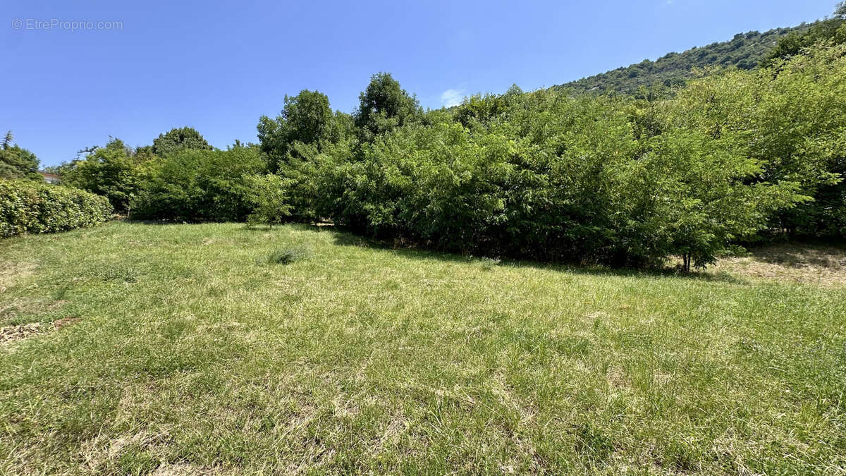 Terrain à PONT-EN-ROYANS