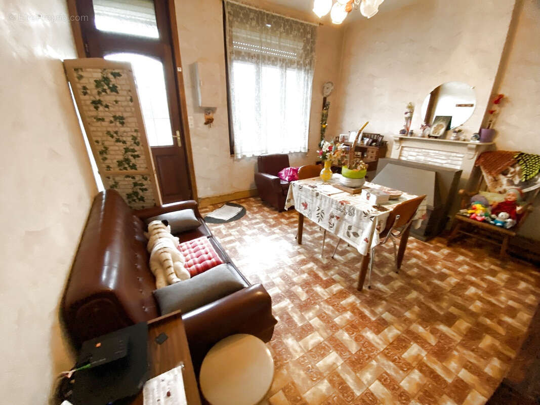 Maison à RECQUIGNIES