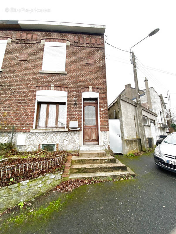 Maison à RECQUIGNIES