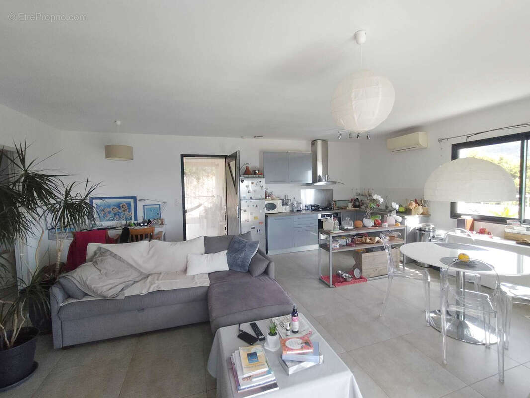 Maison à ECCICA-SUARELLA