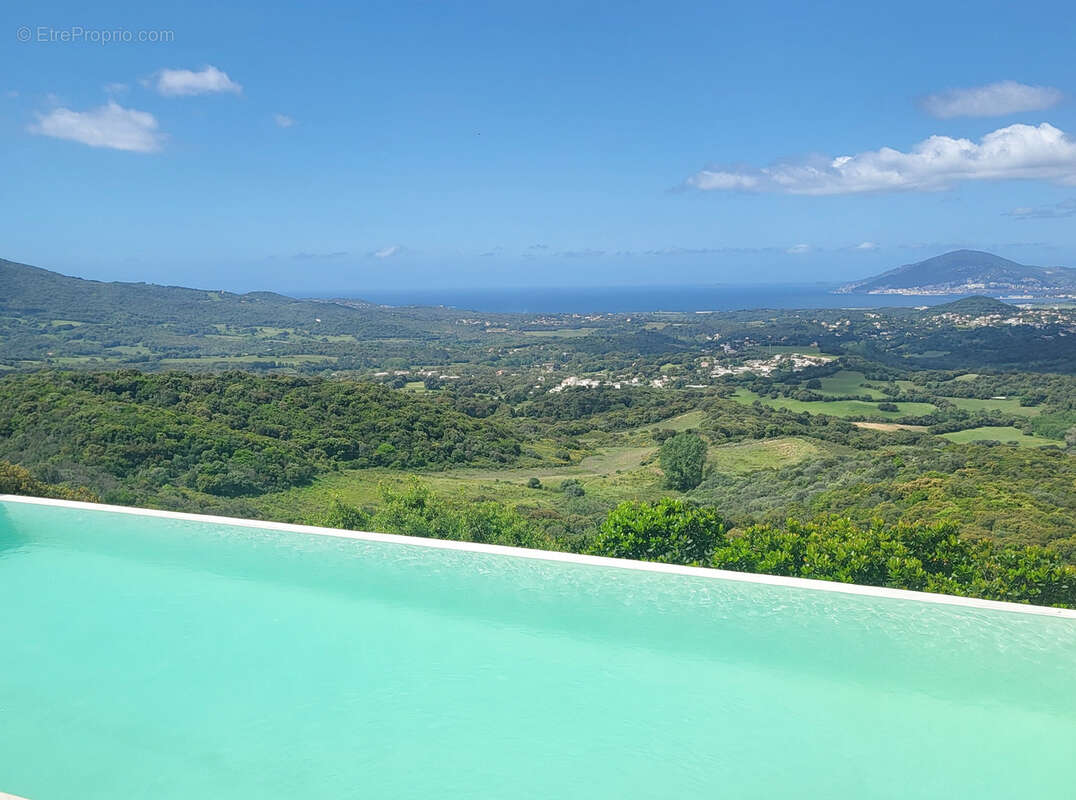 Maison à ECCICA-SUARELLA