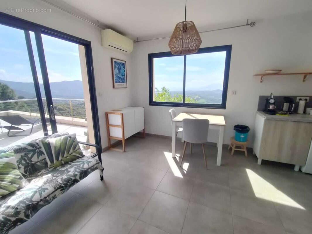 Maison à ECCICA-SUARELLA