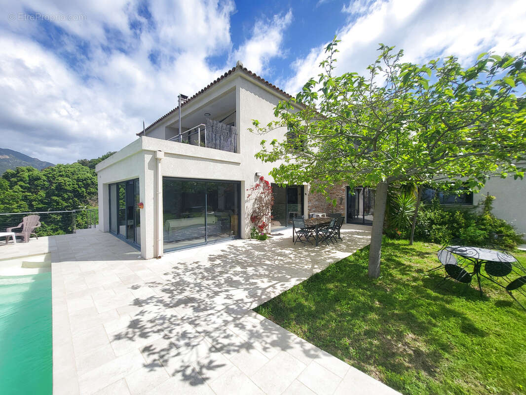 Maison à ECCICA-SUARELLA