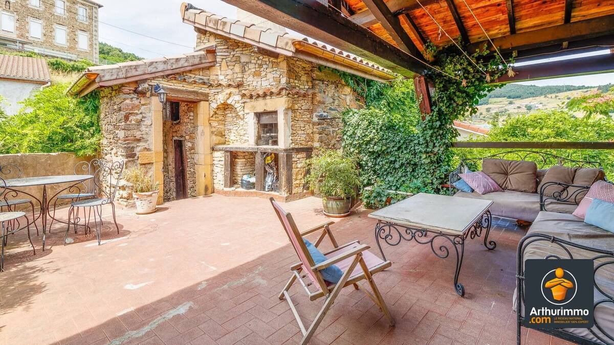 Maison à SAINT-ROMAIN-EN-JAREZ