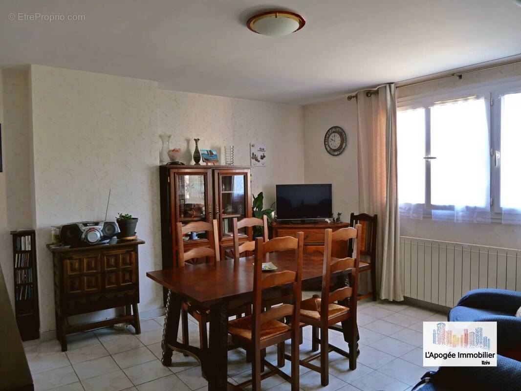 Appartement à UZES