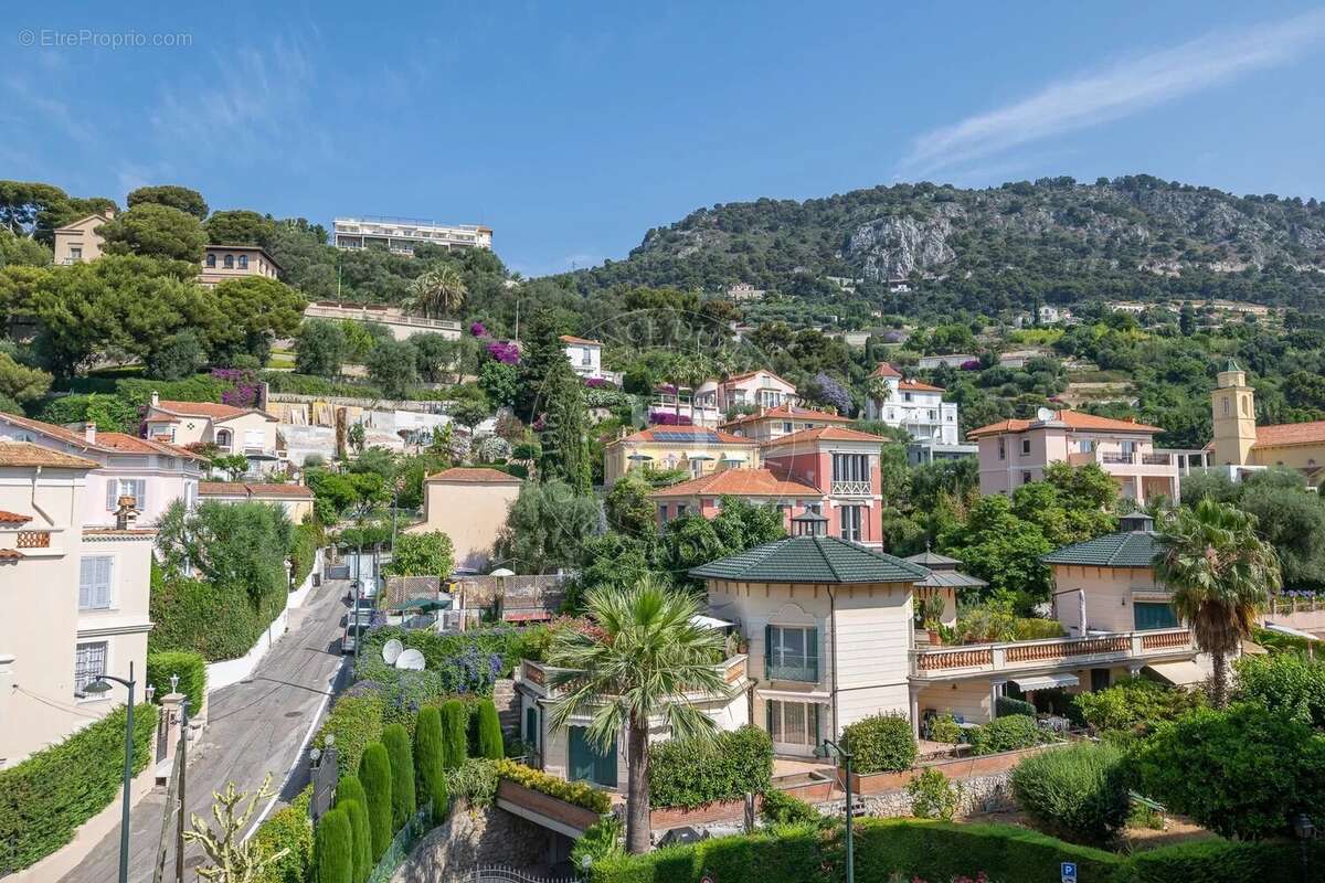 Appartement à BEAULIEU-SUR-MER