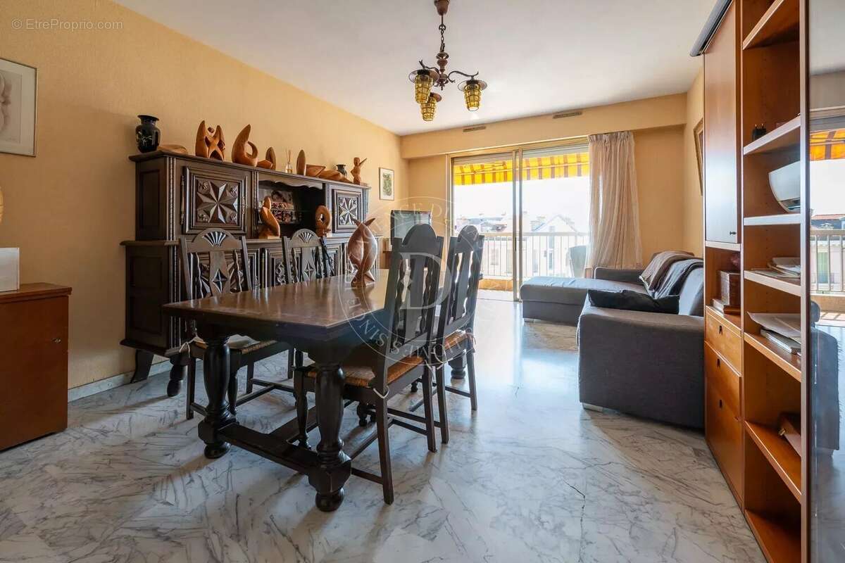 Appartement à BEAULIEU-SUR-MER