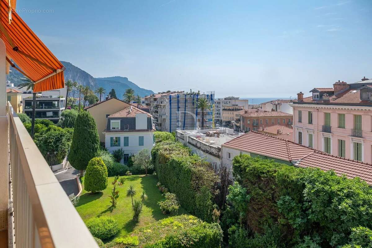 Appartement à BEAULIEU-SUR-MER