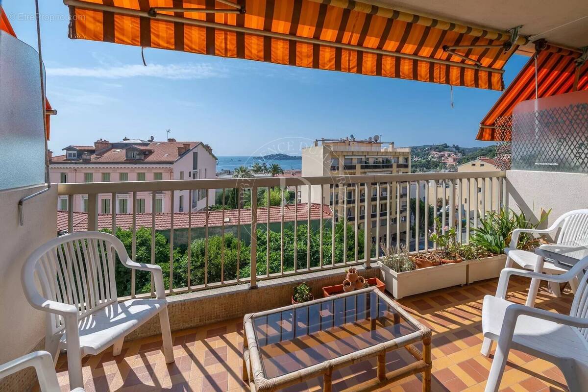 Appartement à BEAULIEU-SUR-MER