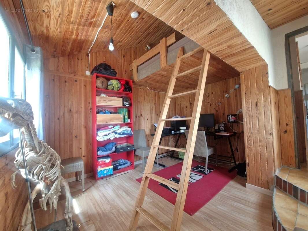 Maison à MARCILLY-LA-CAMPAGNE