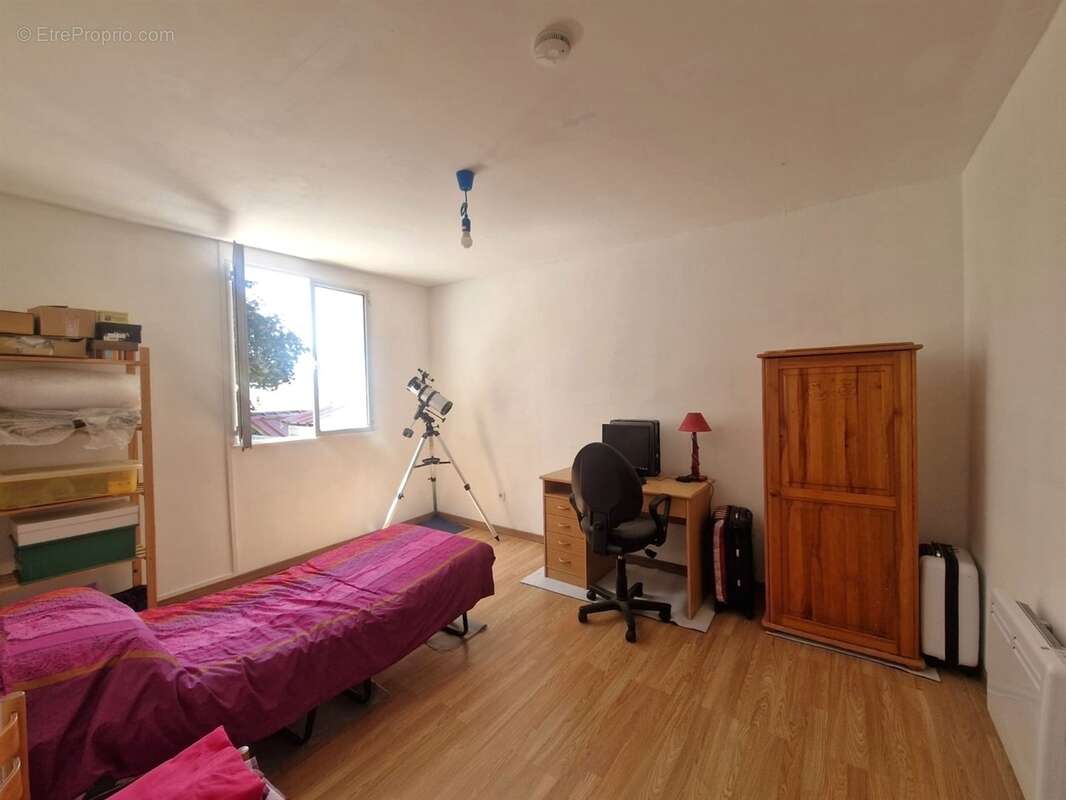 Maison à MARCILLY-LA-CAMPAGNE