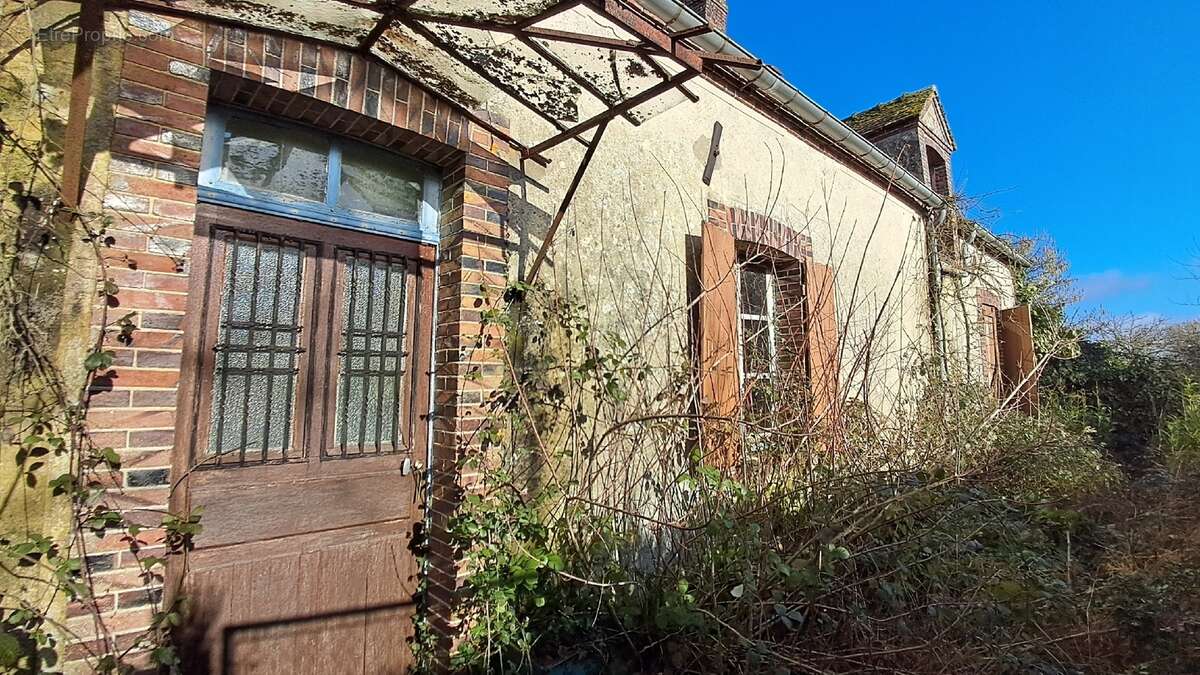 Maison à FONTAINE-SIMON