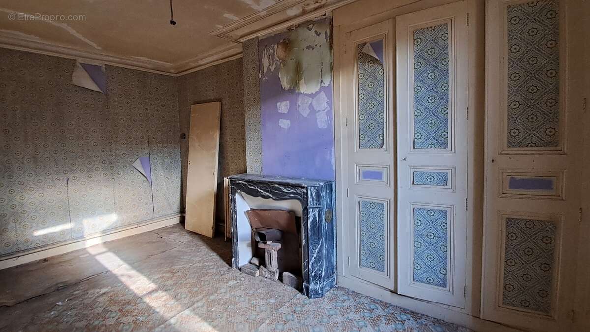 Maison à FONTAINE-SIMON