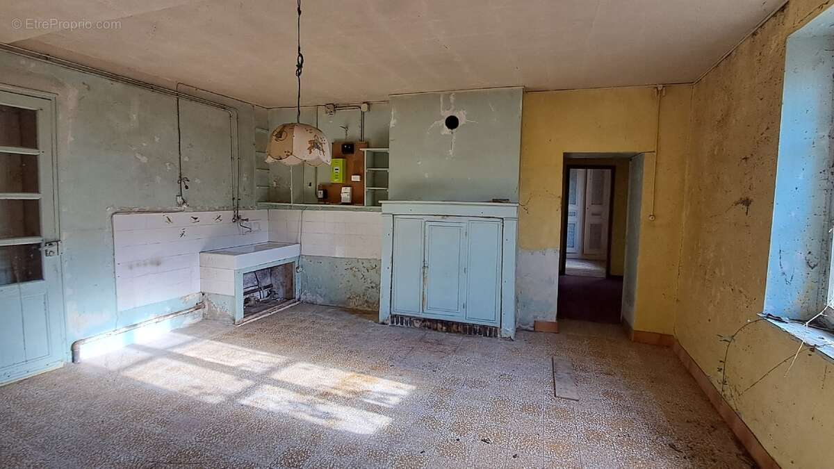 Maison à FONTAINE-SIMON