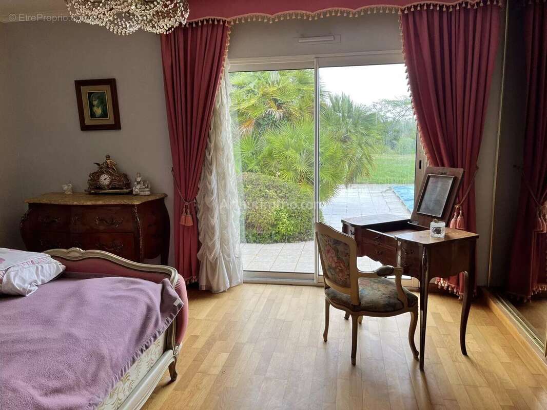 Maison à TALMONT-SAINT-HILAIRE