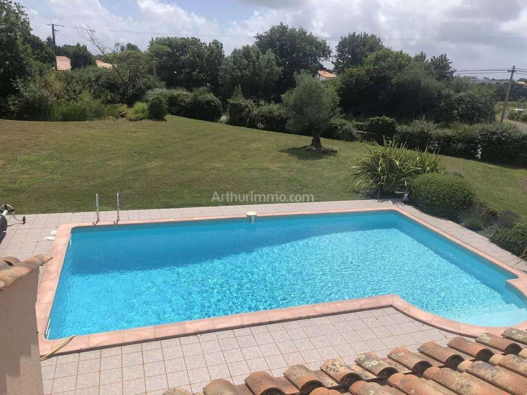 Maison à TALMONT-SAINT-HILAIRE