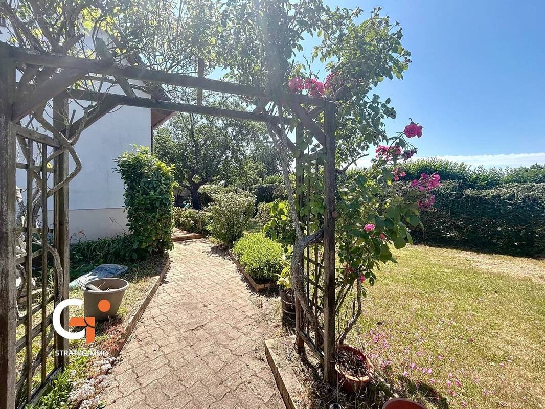 Maison à ANNEVILLE-AMBOURVILLE