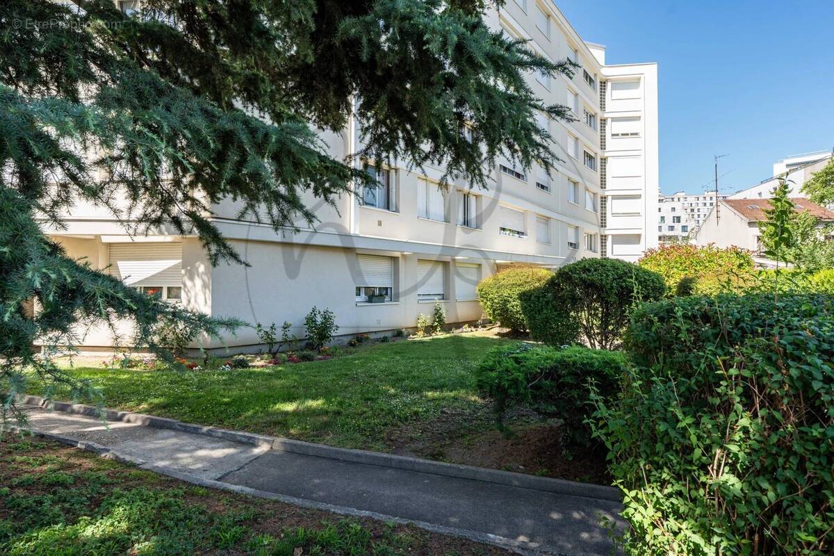 Appartement à BOIS-COLOMBES